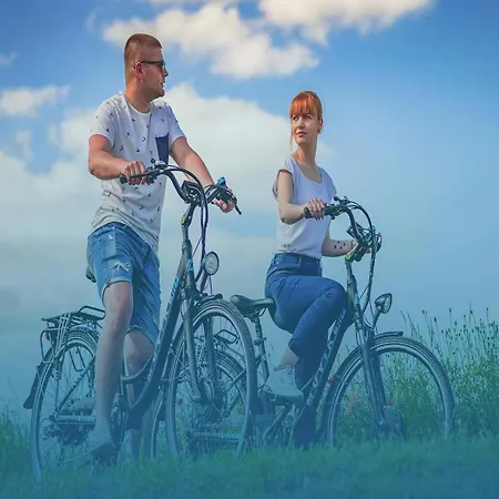 Spacious With Private Garden Sarbinowo