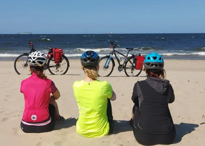 Spacious With Private Garden *