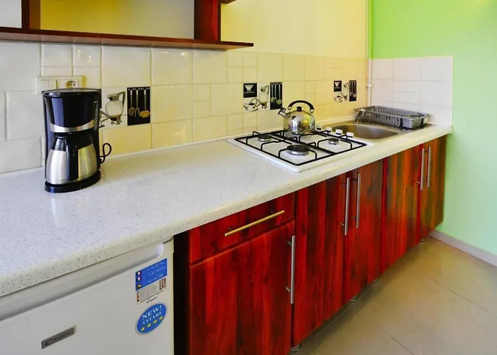 Spacious With Private Garden Casa vacanze