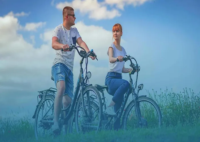 Spacious With Private Garden Sarbinowo